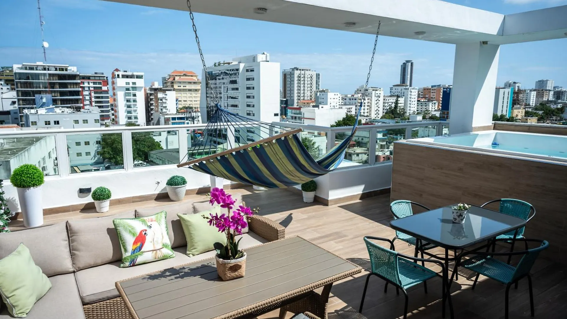 Jacuzzi Spa Penthouse Bella Vista 10 Personas Santo Domingo