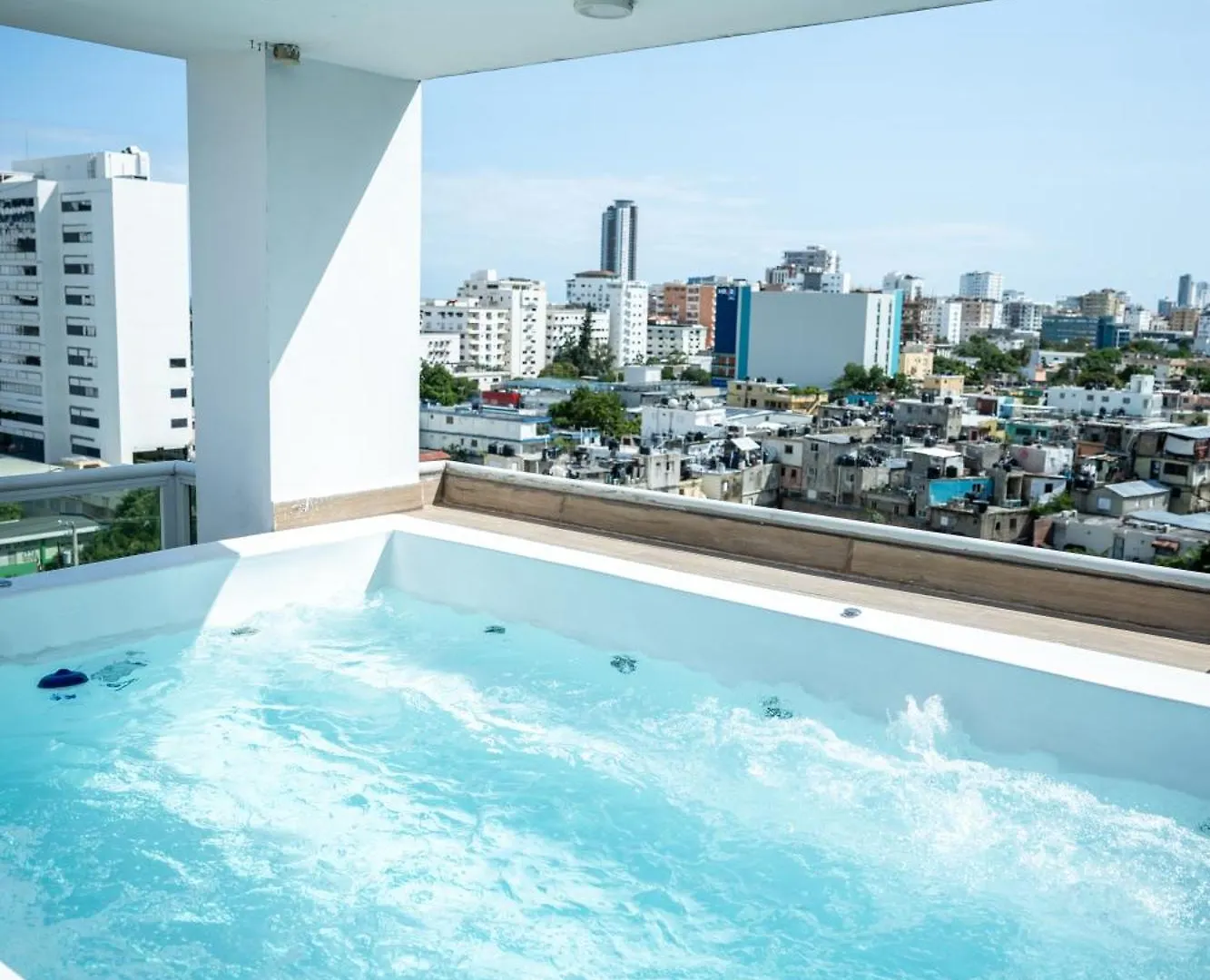 Jacuzzi Spa Penthouse Bella Vista 10 Personas Santo Domingo